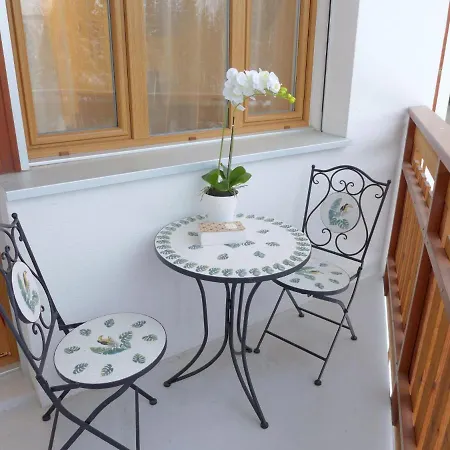 Apartamento Barzettes-vacances 553 - Entree N- 14 By Interhome Vermala